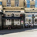Fantastic 3 Bedroom Flat West Hampstead