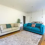 Fantastic 3 Bedroom Flat West Hampstead