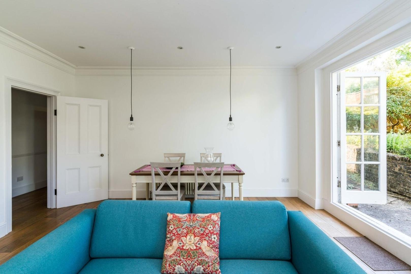 Fantastic 3 Bedroom Flat West Hampstead Ferienhaus