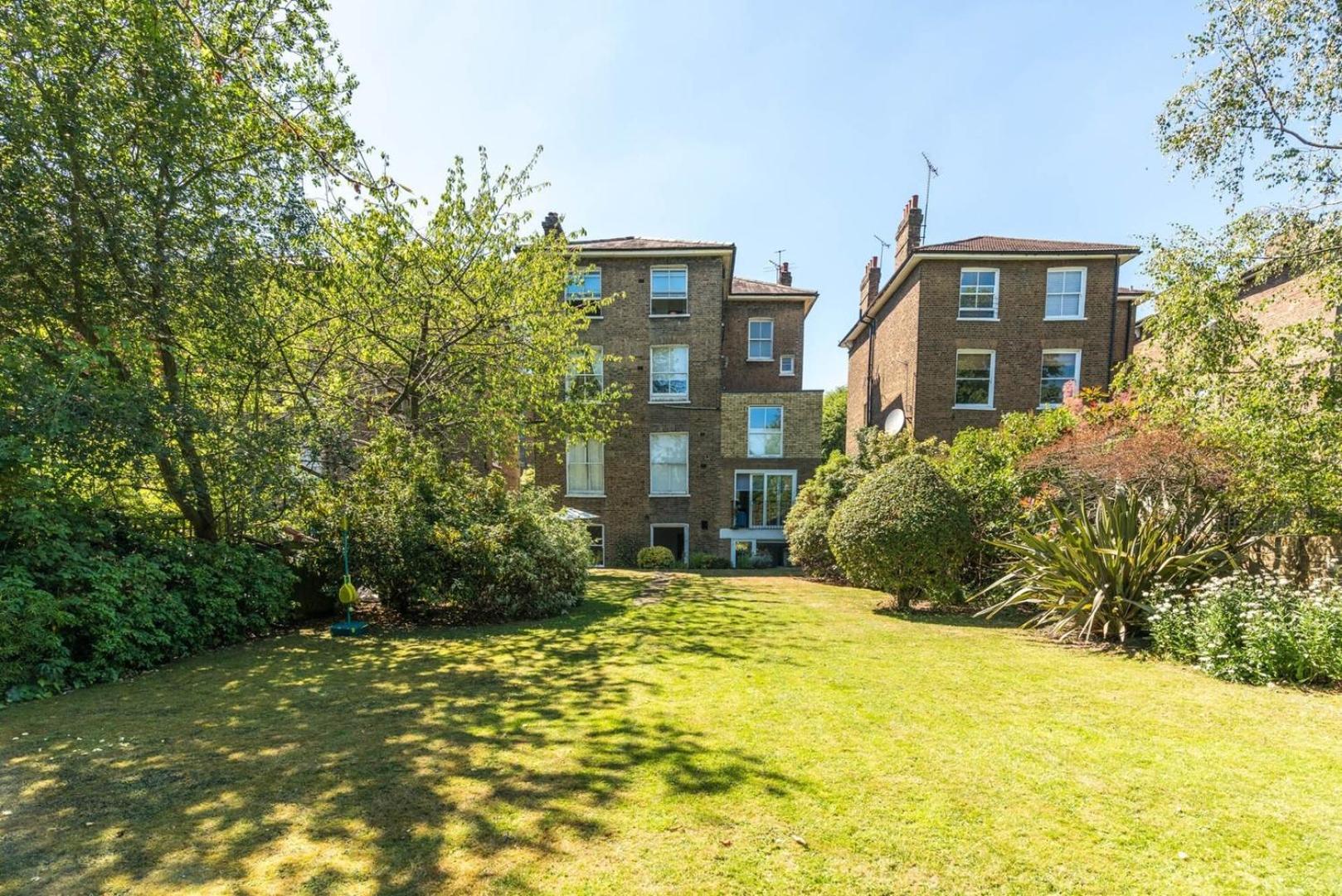 Fantastic 3 Bedroom Flat West Hampstead Ferienhaus