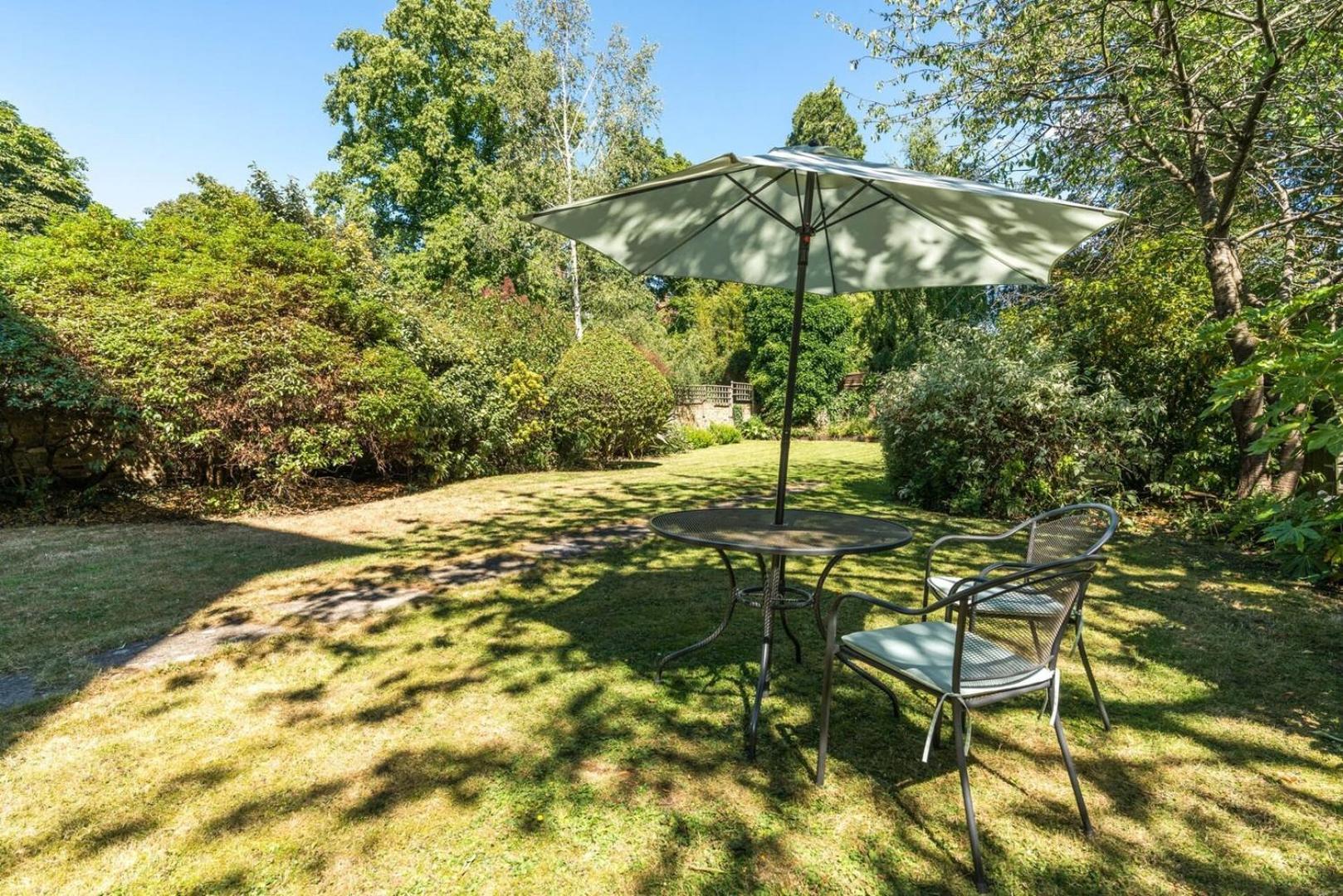 Fantastic 3 Bedroom Flat West Hampstead Ferienhaus *